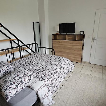 Bed To Rent - Maison Calme Avec Jacuzzi Sous Supplement Bordeaux Bagian luar foto