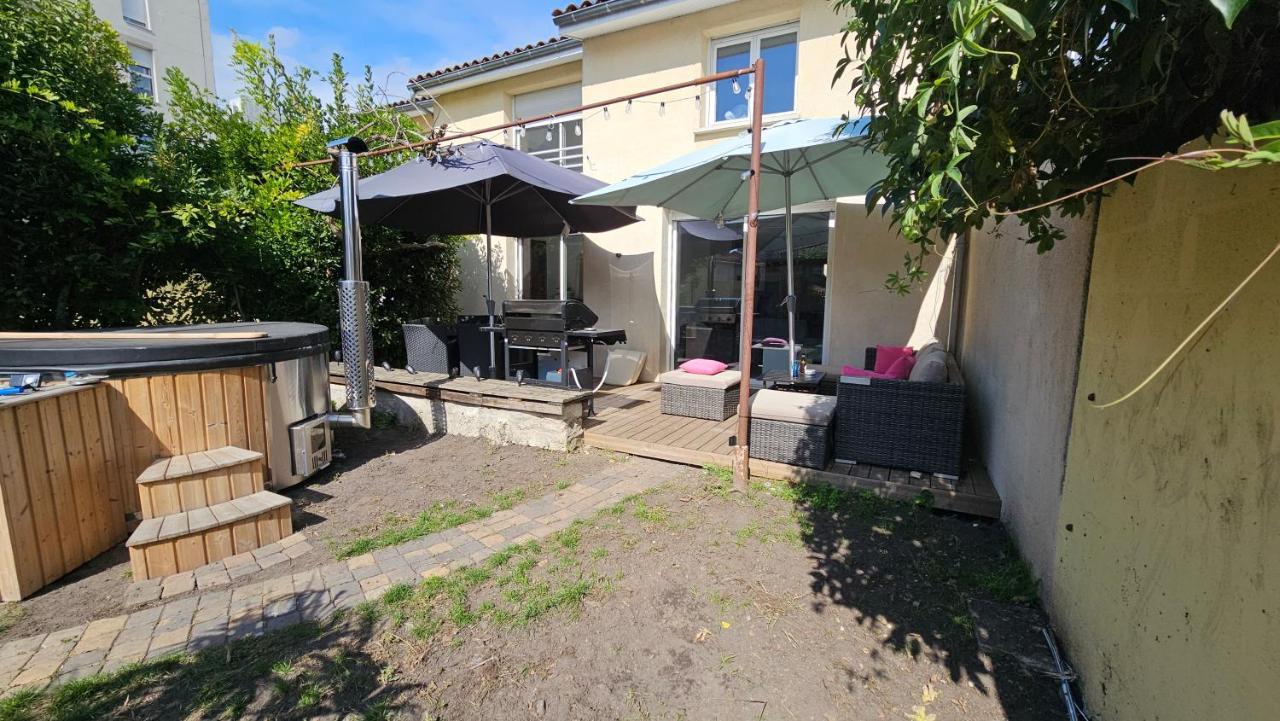 Bed To Rent - Maison Calme Avec Jacuzzi Sous Supplement Bordeaux Bagian luar foto
