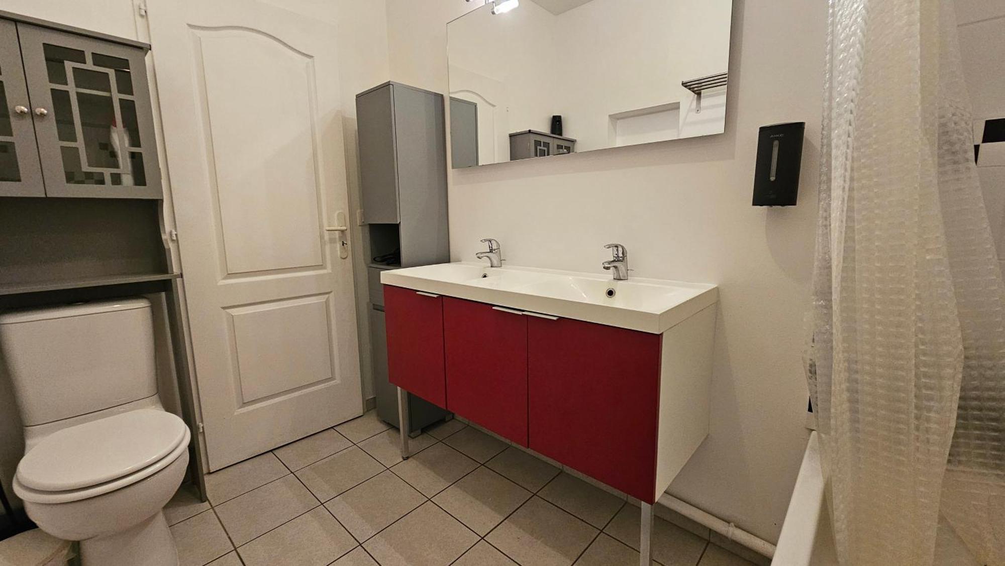 Bed To Rent - Maison Calme Avec Jacuzzi Sous Supplement Bordeaux Bagian luar foto