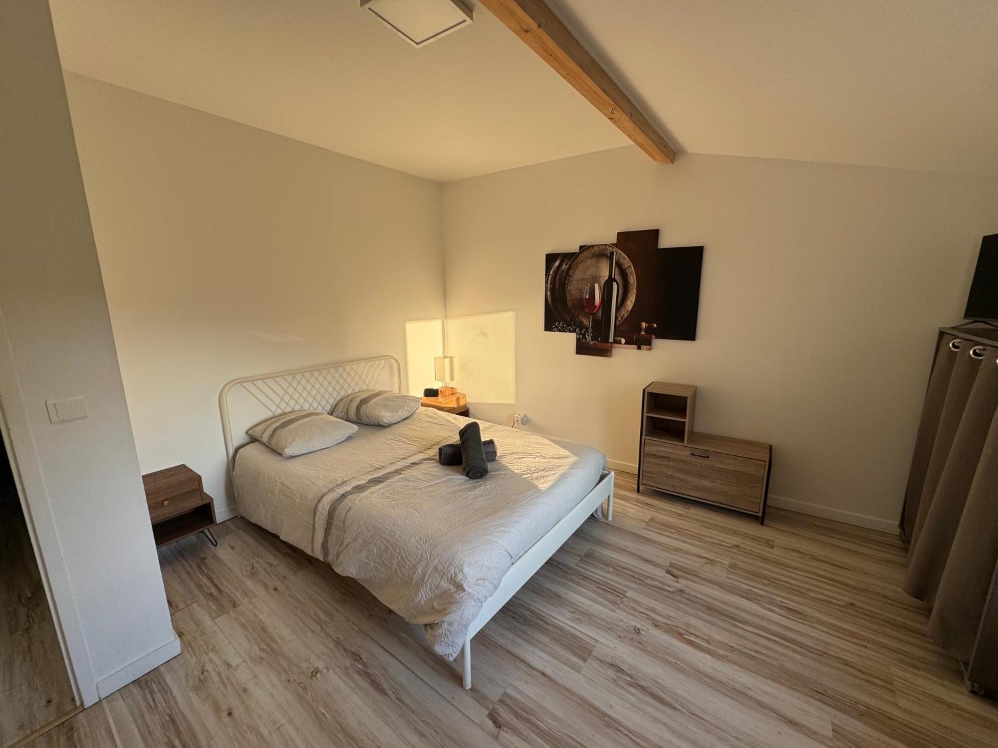Bed To Rent - Maison Calme Avec Jacuzzi Sous Supplement Bordeaux Bagian luar foto